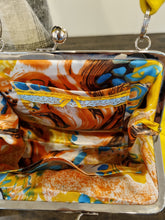 Load image into Gallery viewer, Kiss Clasp Leather Bag
