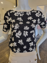 Load image into Gallery viewer, Blouse

