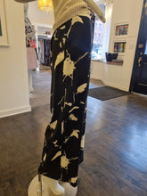 Load image into Gallery viewer, Trousers

