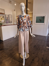 Load image into Gallery viewer, Blouse
