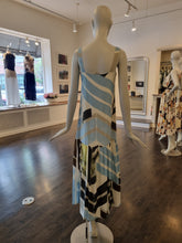 Load image into Gallery viewer, Dress
