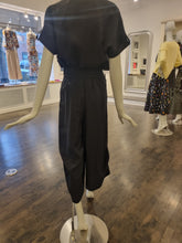 Load image into Gallery viewer, Trousers

