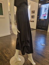 Load image into Gallery viewer, Trousers
