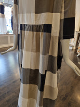 Load image into Gallery viewer, Dress
