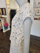 Load image into Gallery viewer, Blouse
