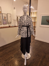 Load image into Gallery viewer, Jacket
