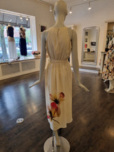 Load image into Gallery viewer, Dress
