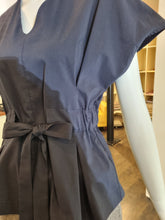 Load image into Gallery viewer, Blouse
