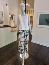 Load image into Gallery viewer, Blouse
