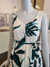 Load image into Gallery viewer, Dress
