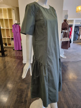 Load image into Gallery viewer, Dress

